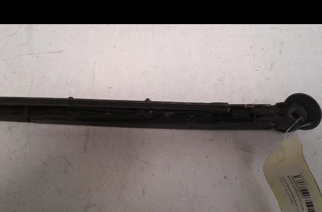 Bras essuie-glace arrière Volkswagen FOX 3-5 portes (5Z1, 5Z3, 5Z4) 1.2 (2005-2011) occasion
