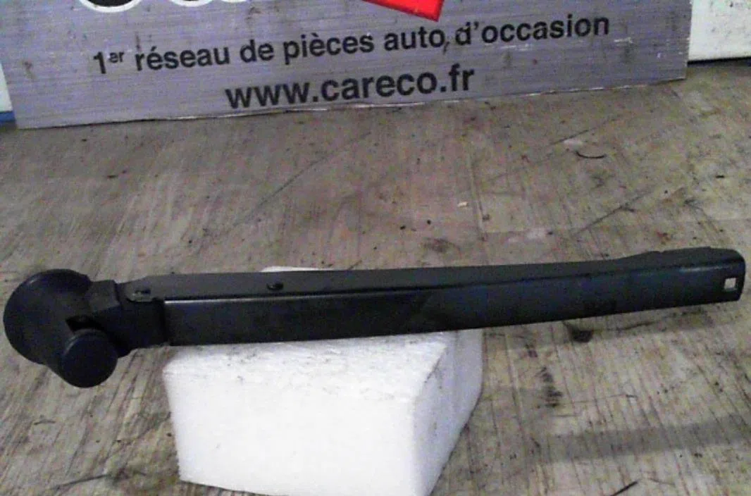 Bras essuie-glace arrière Volkswagen FOX 3-5 portes (5Z1, 5Z3, 5Z4) 1.4 tdi (2005-2009) occasion