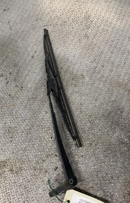 Bras essuie-glace arrière Volkswagen GOLF IV (1J1) 1.9 sdi (1997-2005) occasion