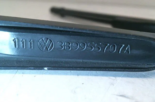 Bras essuie-glace arrière VOLKSWAGEN PASSAT occasion