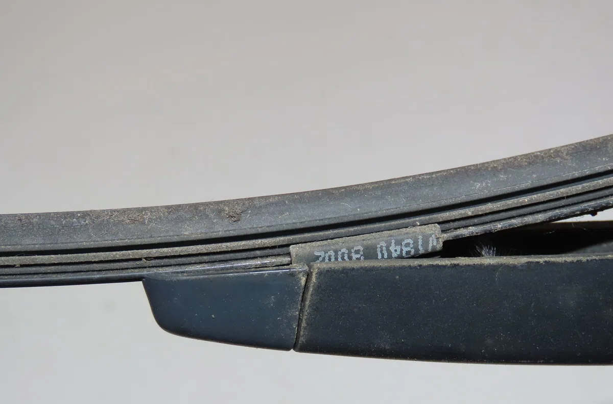 Bras essuie-glace arrière Volkswagen POLO VI (AW1, BZ1, AE1) 1.0 (2017-2020) occasion
