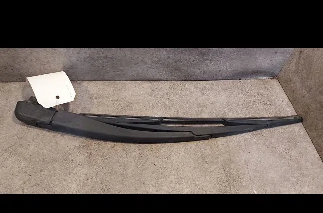 Bras essuie-glace arrière Volvo C30 (533) D2 (2010-2012) occasion