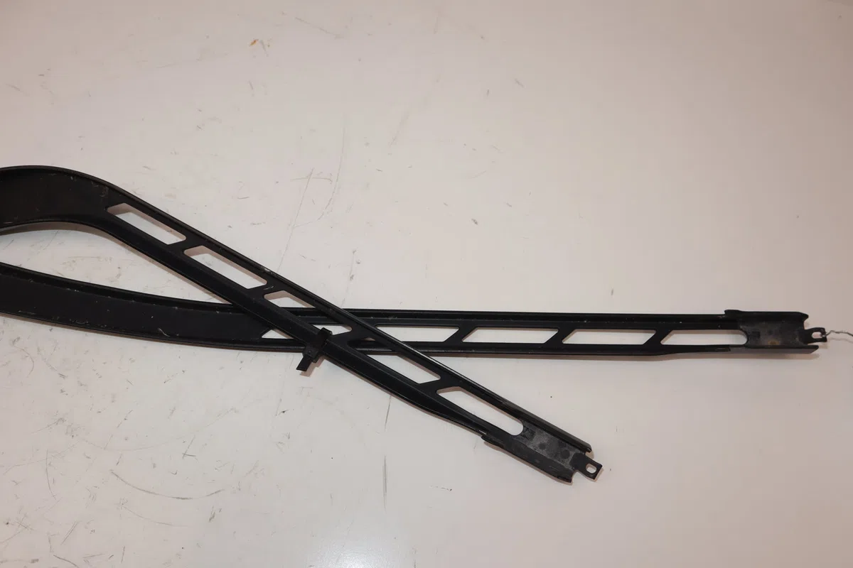Bras essuie-glace avant Audi A3 (8P1) 1.6 tdi (2009-2012) occasion