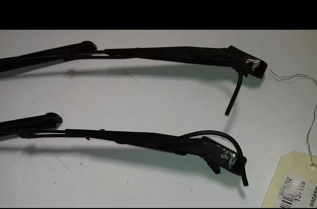 Bras essuie-glace avant Chrysler LE BARON Décapotable 2.5 i turbo (1989-1993) occasion