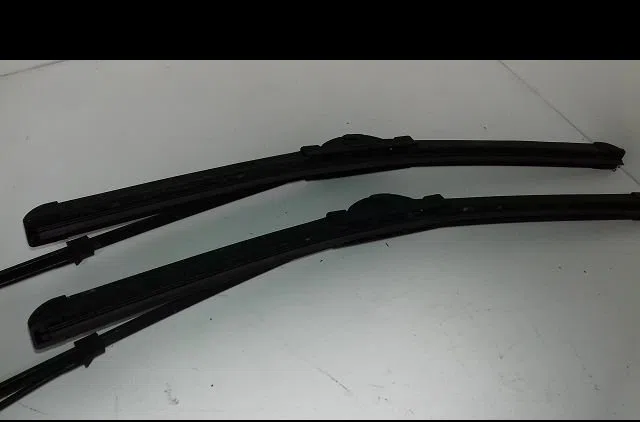 Bras essuie-glace avant Chrysler LE BARON Décapotable 2.5 i turbo (1989-1993) occasion