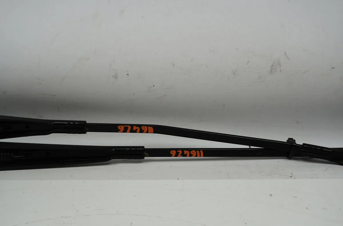 Bras essuie-glace avant Citroën C3 III (SX) 1.2 puretech 82 (2018) 5 portes occasion