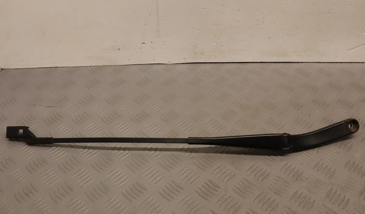 Bras essuie-glace avant droit Audi A5 (8T3) 3.0 tdi quattro (2007-2012) 2 portes occasion
