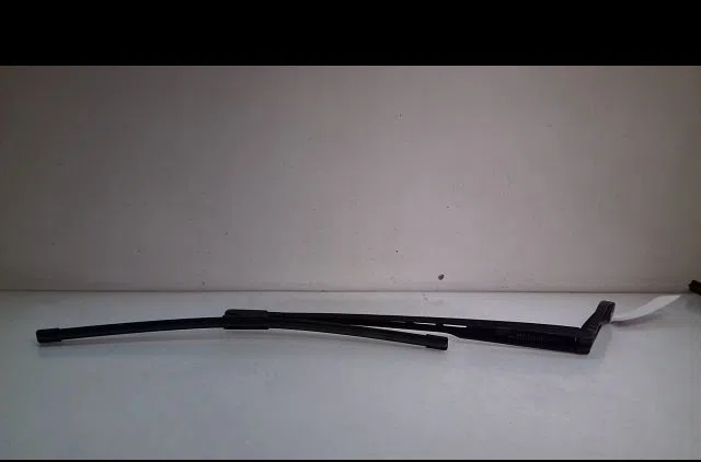 Bras essuie-glace avant droit Audi A6 C6 Avant (4F5) 3.0 tdi quattro (2006-2008) occasion