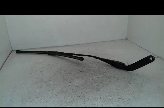 Bras essuie-glace avant droit Bmw 1 (E87) 116 d (2009-2011) occasion