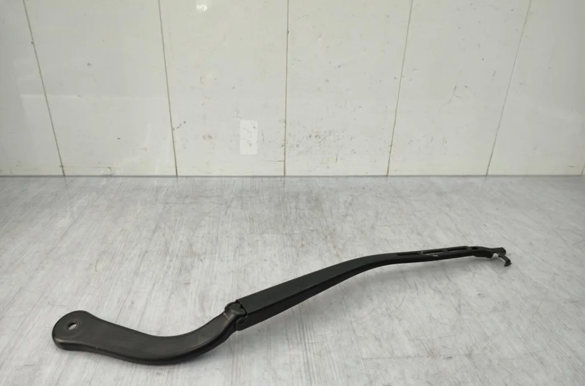 Bras essuie-glace avant droit BMW SERIE 3 E91 TOURING PHASE 1 BREAK occasion