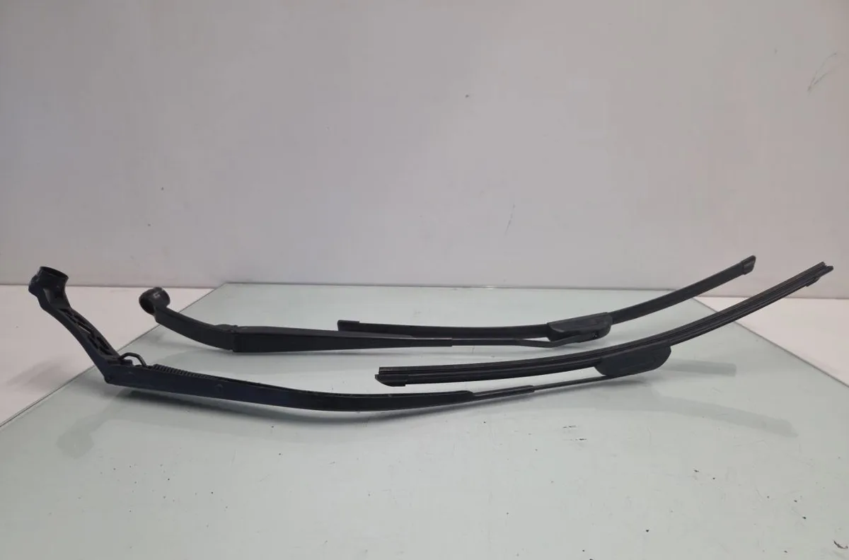 Bras essuie-glace avant droit CITROEN C4 AIRCROSS occasion