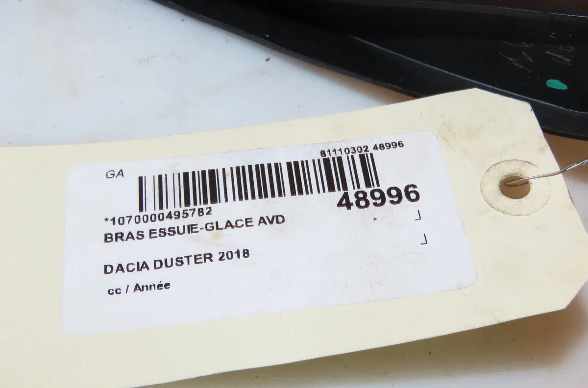 Bras essuie-glace avant droit Dacia DUSTER (HM_) 1.2 tce 125 (hmma) (2017) occasion