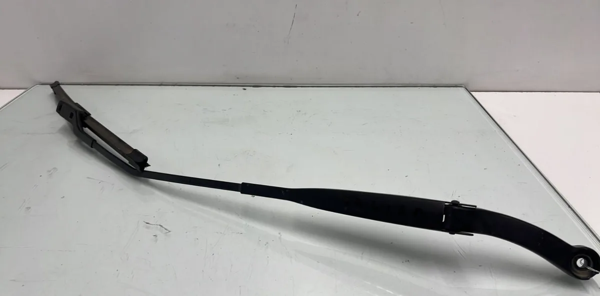 Bras essuie-glace avant droit FIAT PANDA 3 PHASE 2 occasion