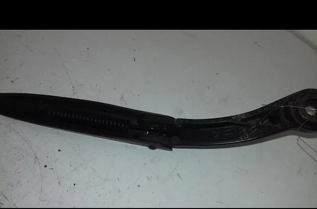 Bras essuie-glace avant droit Fiat PANDA (312_, 319_) 1.2 (312pxa1a) (2012) occasion