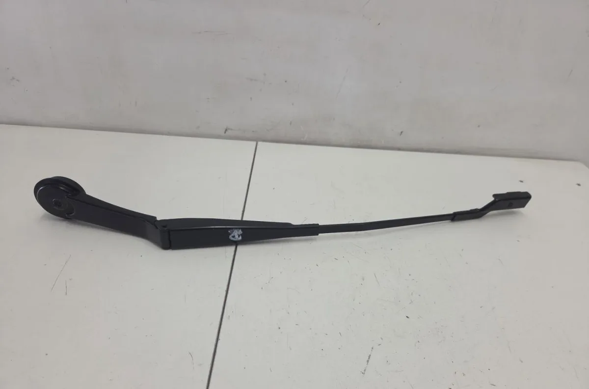 Bras essuie-glace avant droit FORD FOCUS 3 PHASE 1 occasion