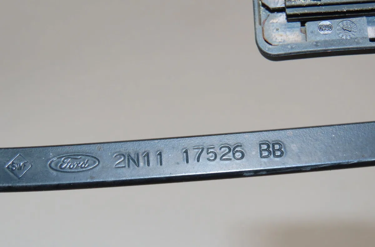 Bras essuie-glace avant droit Ford FUSION (JU_) 1.4 tdci (2002-2012) 5 portes occasion
