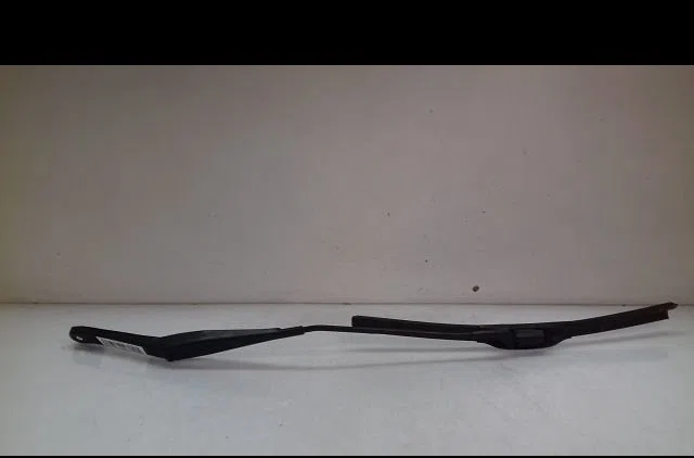 Bras essuie-glace avant droit Ford KUGA I 2.0 tdci (2008-2012) 5 portes occasion