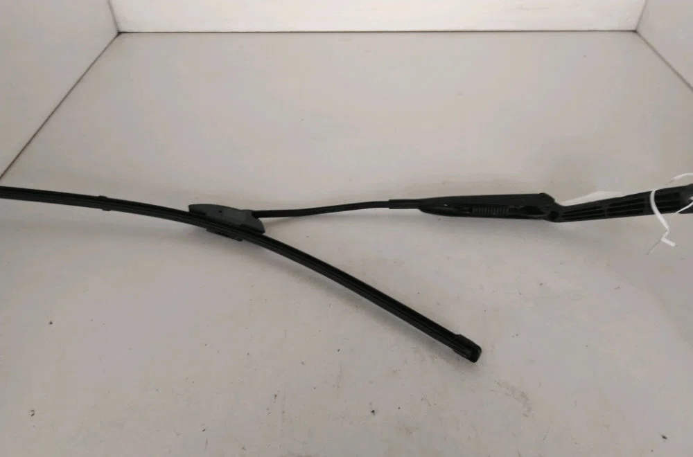 Bras essuie-glace avant droit Mercedes-benz SLK (R170) 200 (170.435) (1996-2000) occasion
