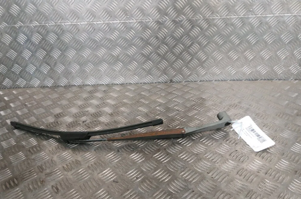 Bras essuie-glace avant droit Mitsubishi PAJERO II (V3_W, V2_W, V4_W) 2.8 td (v46w, v26w) (1994-1999) occasion