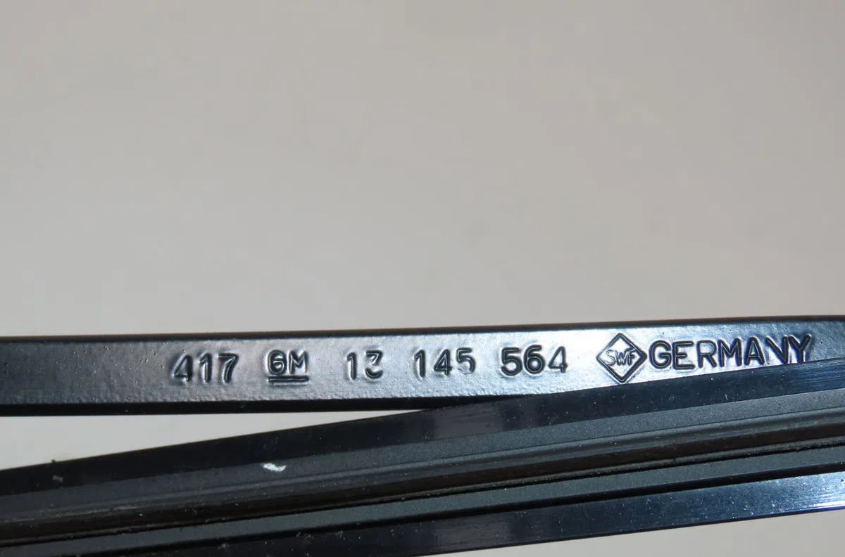 Bras essuie-glace avant droit OPEL ZAFIRA II occasion