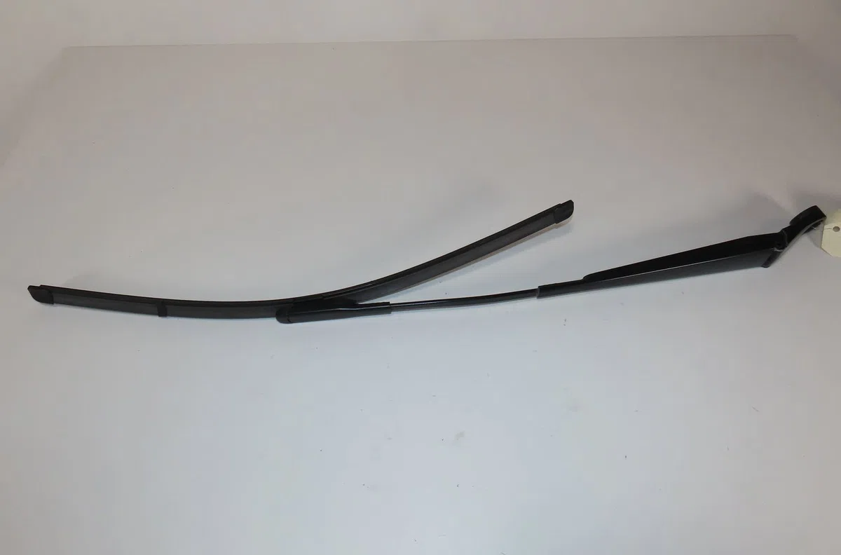Bras essuie-glace avant droit OPEL ZAFIRA II occasion