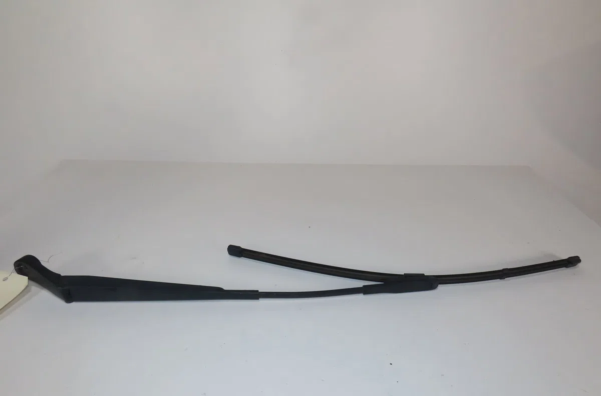 Bras essuie-glace avant droit Opel ZAFIRA - ZAFIRA FAMILY B (A05) 1.9 cdti (m75) (2005-2015) 5 portes occasion