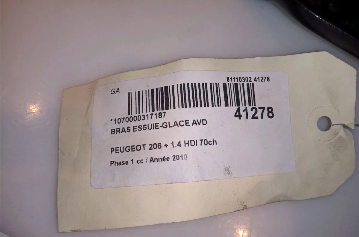 Bras essuie-glace avant droit Peugeot 206 (2L_, 2M_) 1.4 hdi eco 70 (2009-2013) 5 portes occasion