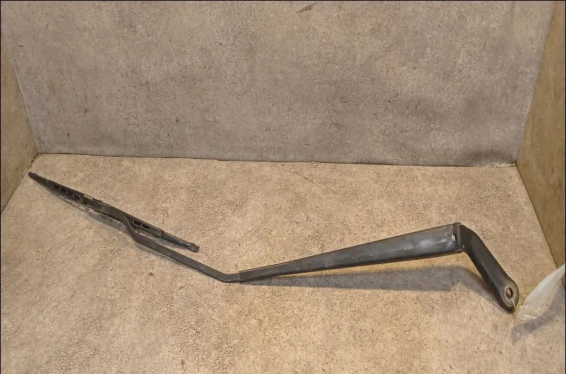 Bras essuie-glace avant droit PEUGEOT 206 CC 2003 occasion