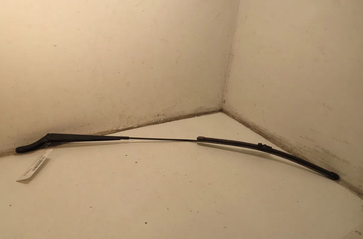 Bras essuie-glace avant droit Peugeot 207-207 (WA_, WC_) 1.6 hdi (2006-2013) 5 portes occasion
