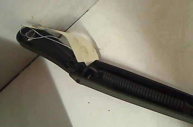 Bras essuie-glace avant droit PEUGEOT 207 occasion