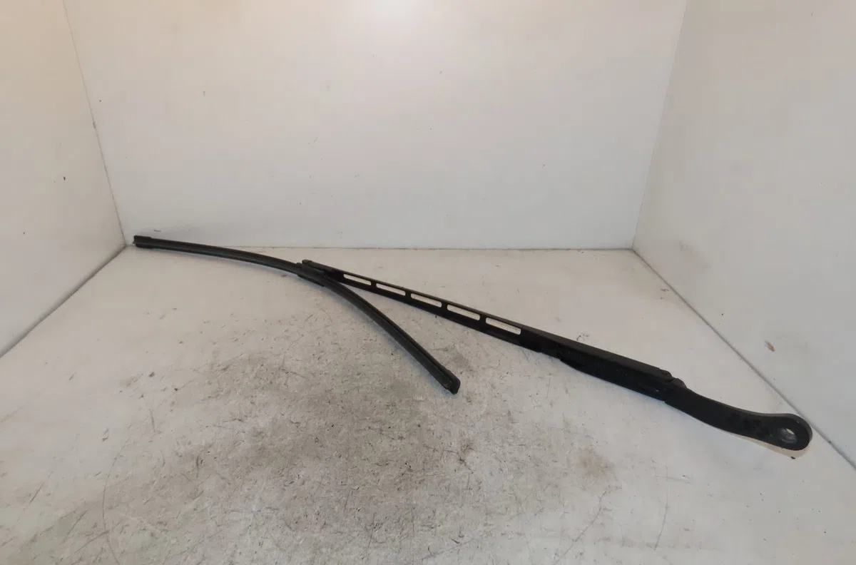 Bras essuie-glace avant droit Peugeot 307 (3A-C) 1.6 hdi (2005-2009) 5 portes occasion