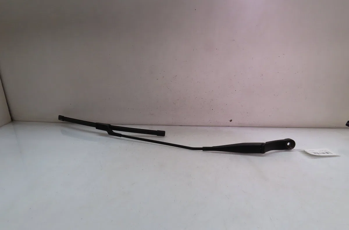Bras essuie-glace avant droit Peugeot 308 II (LB_, LP_, LW_, LH_, L3_) 1.2 thp 130 (2013-2021) occasion