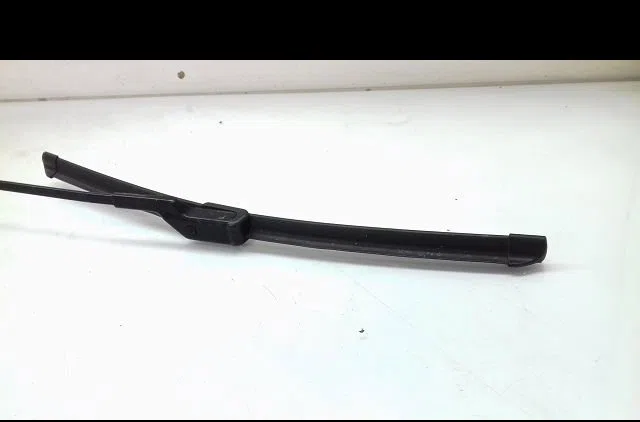 Bras essuie-glace avant droit Peugeot 308 II (LB_, LP_, LW_, LH_, L3_) 1.6 hdi - bluehdi 115 (2013-2021) 5 portes occasi