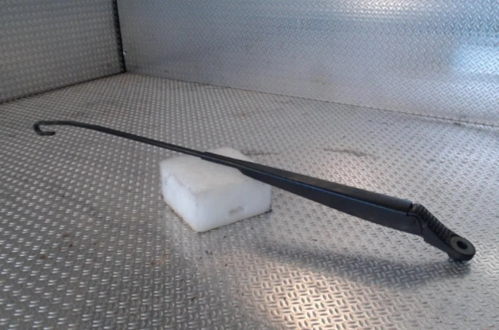 Bras essuie-glace avant droit RENAULT KANGOO 2  0 occasion
