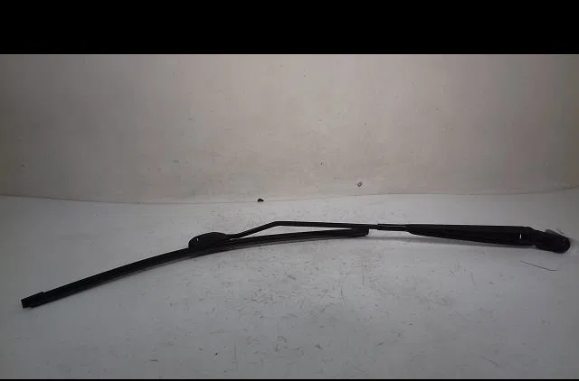Bras essuie-glace avant droit Renault KANGOO - GRAND KANGOO II (KW0-1_) 1.5 dci 110 (kw0c, kw0h) (2010) occasion