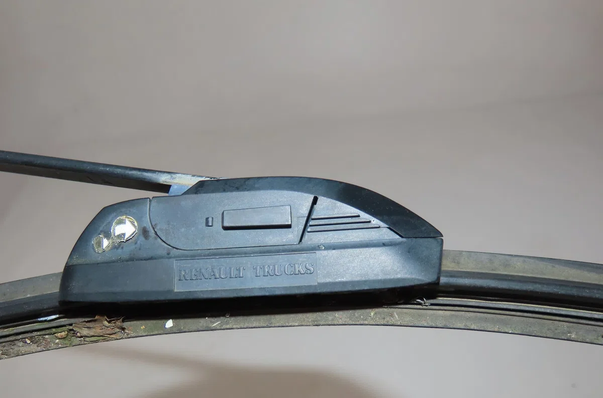 Bras essuie-glace avant droit Renault MASTER PRO Camion plate-forme-Châssis (HH__, UH__) Dci 130 (hh03, hh13, hh63, uh03