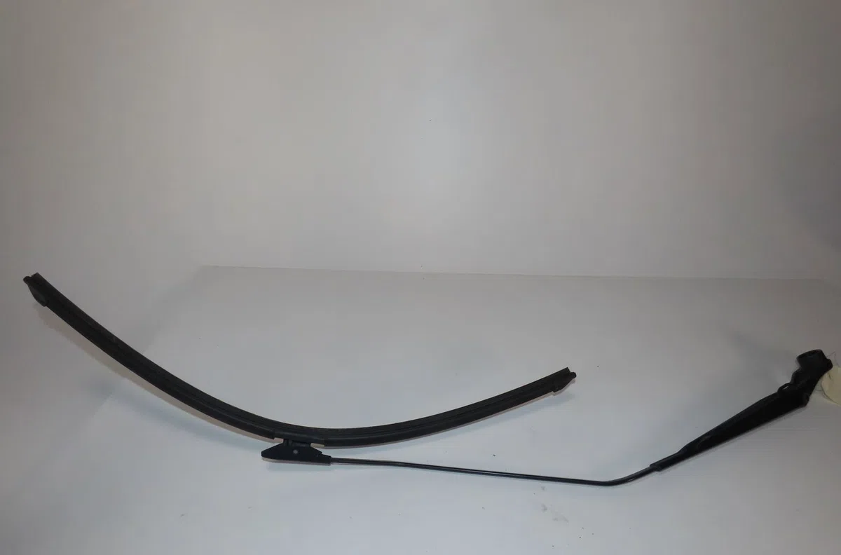 Bras essuie-glace avant droit Renault SCÉNIC III (JZ0-1_) 1.9 dci (jz0j, jz1j, jz1k, jz1s) (2009) occasion
