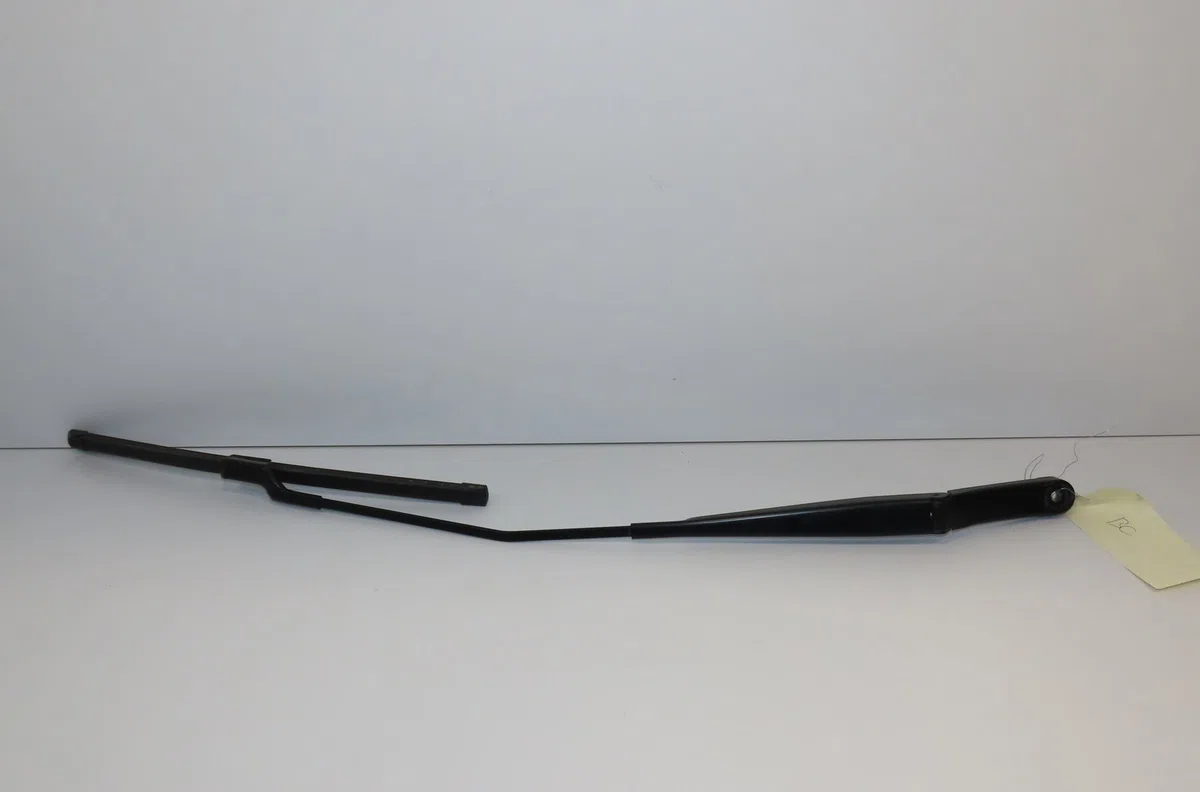 Bras essuie-glace avant droit Seat ATECA (KH7, KHP) 1.6 tdi (2016) occasion