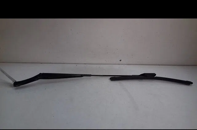 Bras essuie-glace avant droit Seat IBIZA IV (6J5, 6P1) 1.2 tdi (2010-2015) occasion