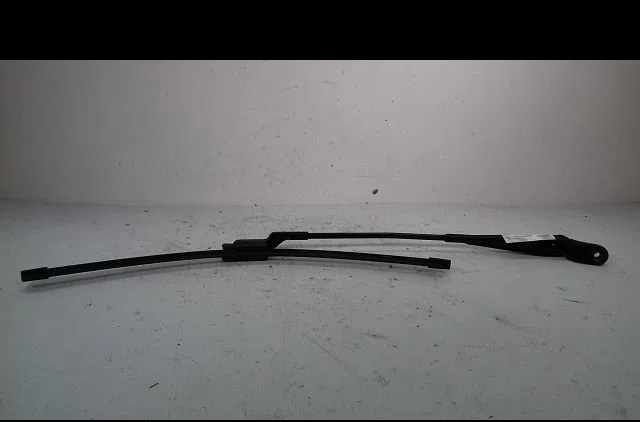 Bras essuie-glace avant droit Skoda FABIA II (542) 1.6 tdi (2010-2014) occasion