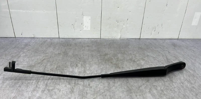 Bras essuie-glace avant droit SKODA OCTAVIA 2 PHASE 1 occasion