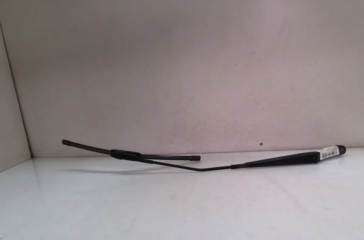 Bras essuie-glace avant droit Skoda OCTAVIA III Combi (5E5, 5E6) 2.0 tdi (2012-2020) occasion