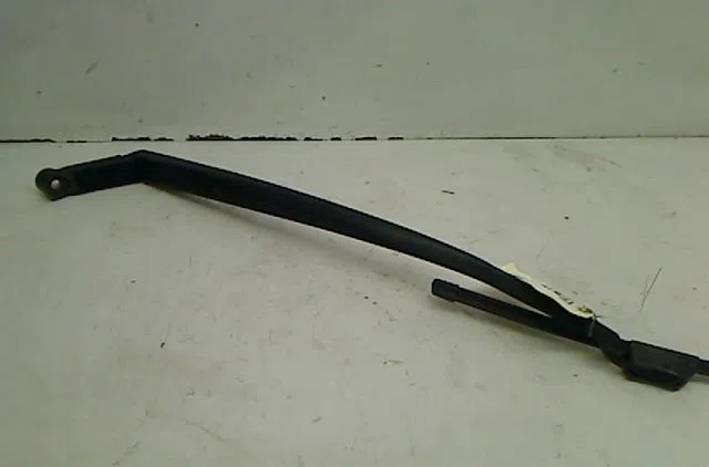 Bras essuie-glace avant droit Toyota AURIS (_E15_) 1.4 d-4d (nde150_) (2007-2012) 3 portes occasion