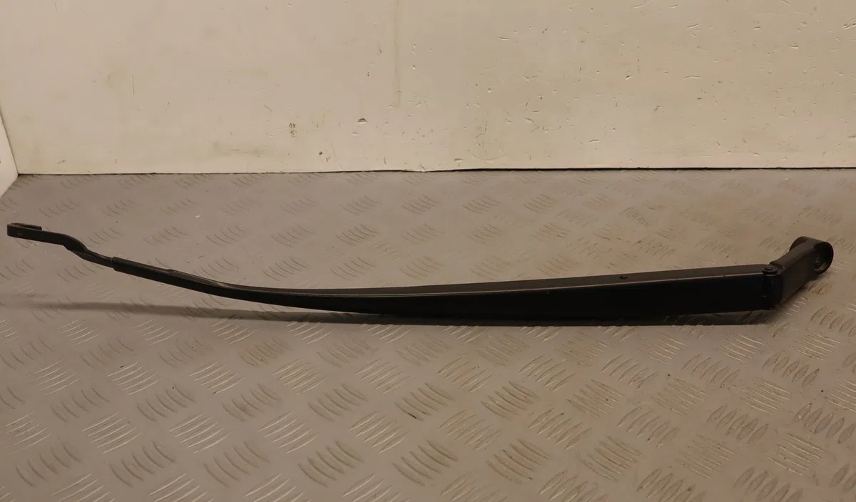 Bras essuie-glace avant droit Toyota AURIS (_E15_) 2.0 d-4d (ade150_) (2006-2012) occasion