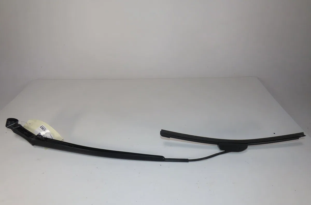 Bras essuie-glace avant droit Toyota RAV 4 III (_A3_) 2.2 d (ala35_) (2008-2013) occasion