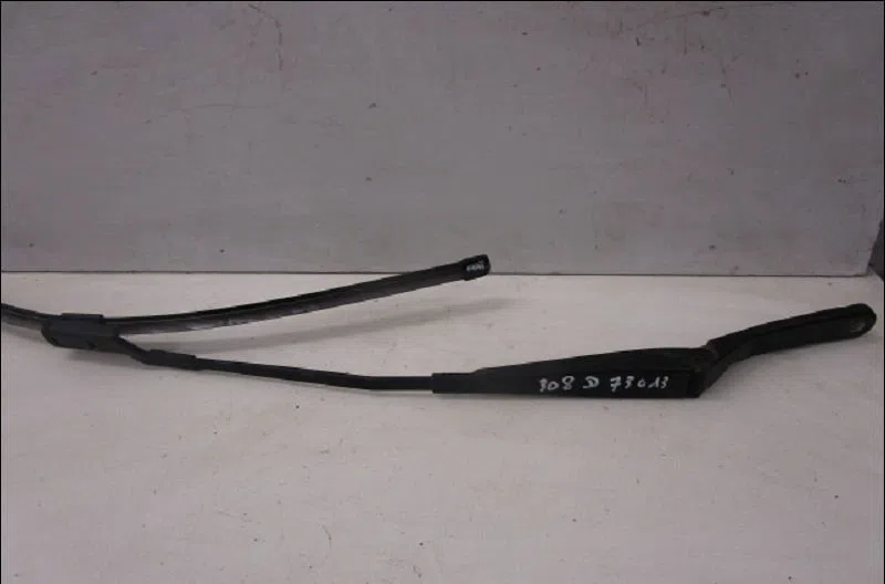 Bras essuie-glace avant droit Volkswagen GOLF V (1K1) 1.9 tdi (2003-2008) 5 portes occasion