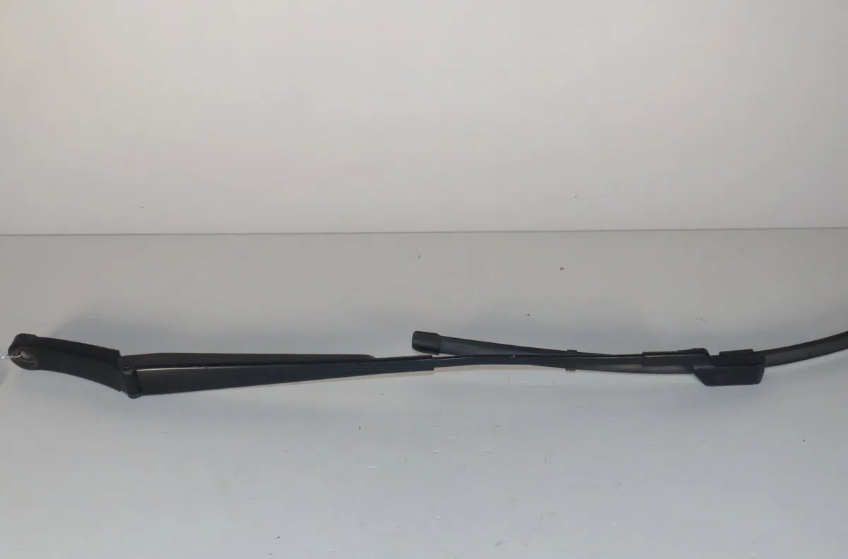 Bras essuie-glace avant droit Volkswagen TIGUAN (5N_) 2.0 tdi 4motion (2007-2018) occasion