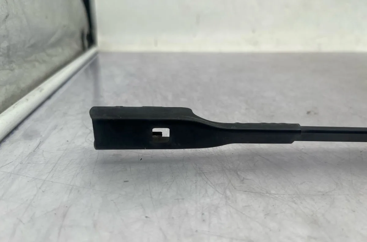 Bras essuie-glace avant droit VOLKSWAGEN TRANSPORTER 6 PHASE 1 occasion
