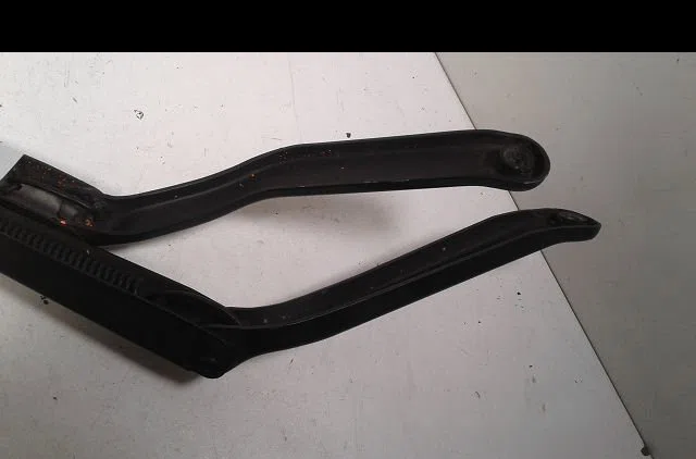 Bras essuie-glace avant Ford FUSION (JU_) 1.6 (2002-2009) occasion