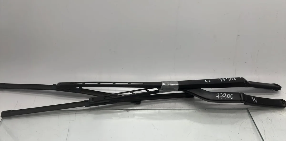 Bras essuie-glace avant gauche AUDI A3 2 PHASE 2 occasion